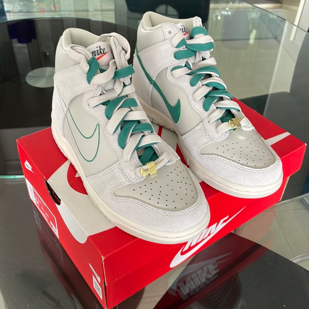 Nike Dunk SE GS - Green Noise